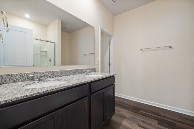Building Photo - Deposit-Free Living! 4BR/2BA Ibis Ranch | Internet & Cable Included