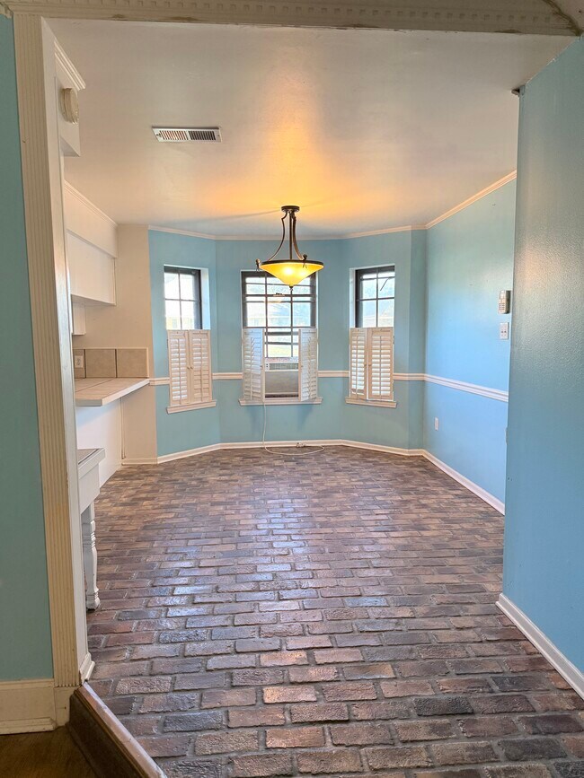 Foto del edificio - 2011 Aspenwood Dr