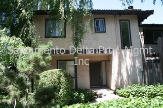 Building Photo - 6606 Surfside Way