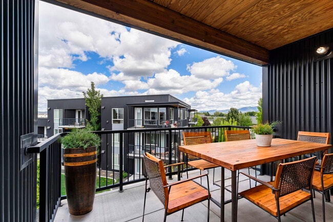 1BR, 1BA - 774SF - Balcony - Green Door Flats