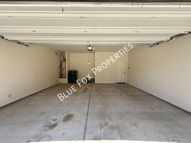 Building Photo - 6658 S Stone Fly Dr