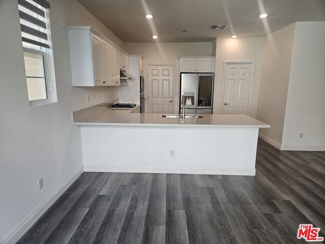 Building Photo - 1671 Yarrow Pl