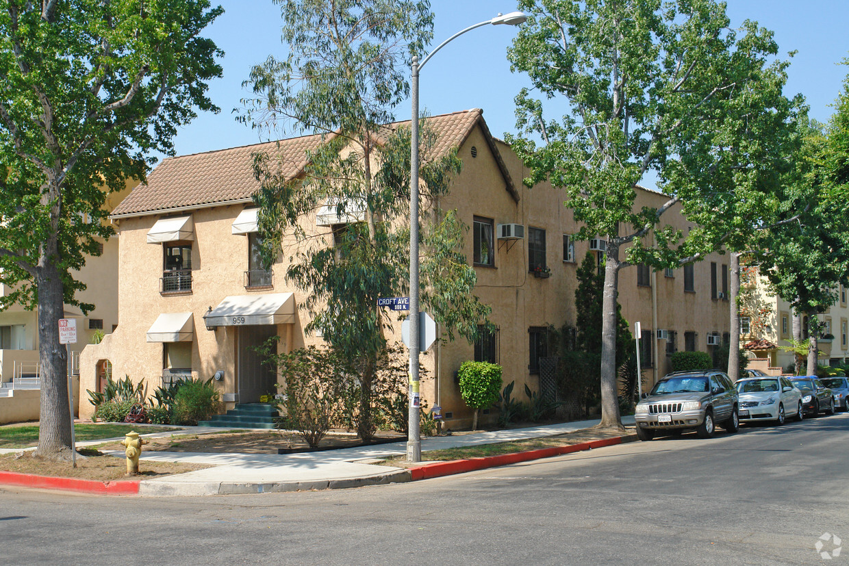 Primary Photo - 959 N Croft Ave