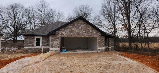 Primary Photo - 901 Oaktree Manor Cir