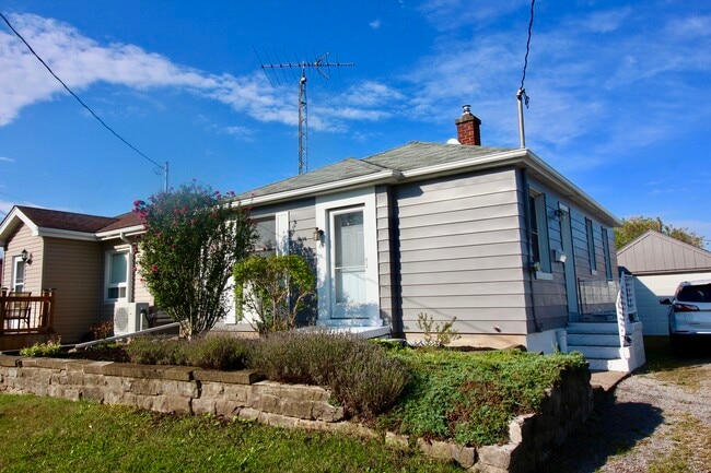 Building Photo - 86 Argyle Crescent