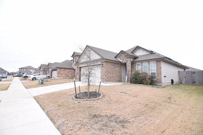 Building Photo - 9605 Caemlyn Cv