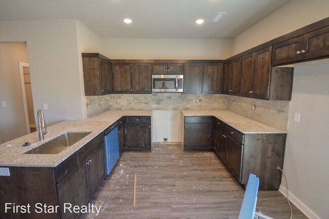 Foto del edificio - 3 br, 2 bath House - 29 W Chikasaw Rd