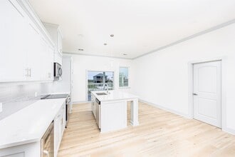 Building Photo - 3261 Pirates Cove