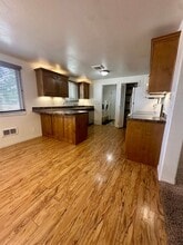 Building Photo - 142 N 3rd W