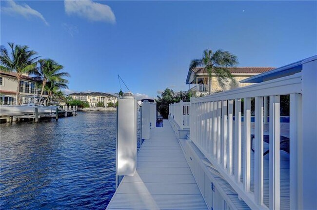 Building Photo - 681 Marine Dr
