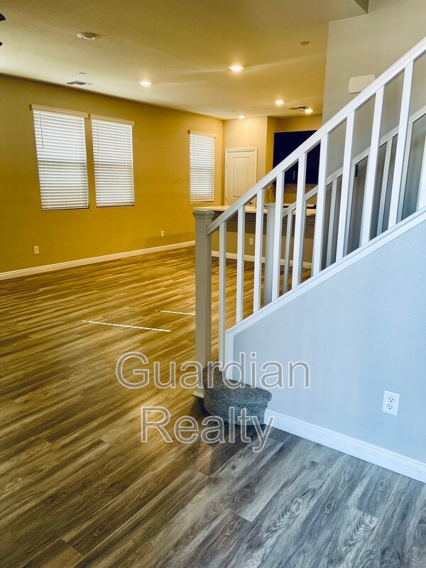 Building Photo - 3189 Brynley Ave