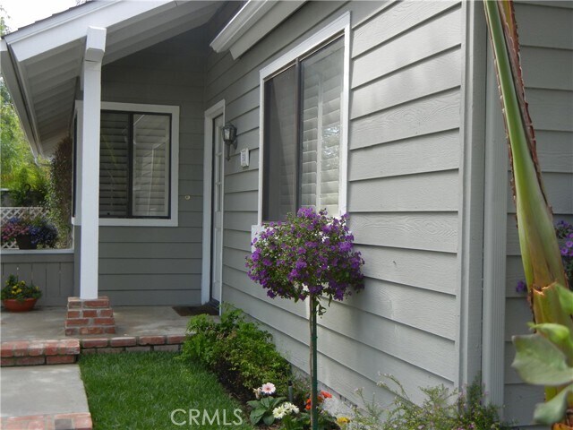 Building Photo - 50 Amberleaf