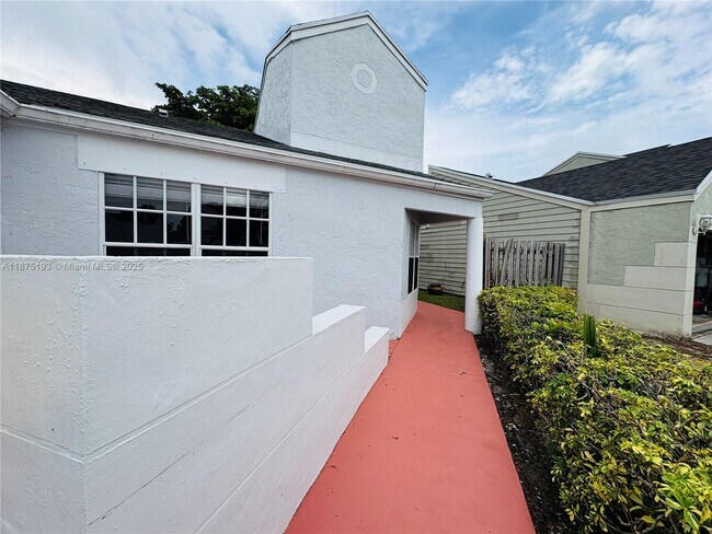 Building Photo - 8579 Dynasty Dr