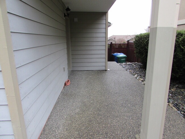 Building Photo - 6517 Peregrine Rd
