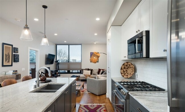 Foto del edificio - 5 W Mendenhall St