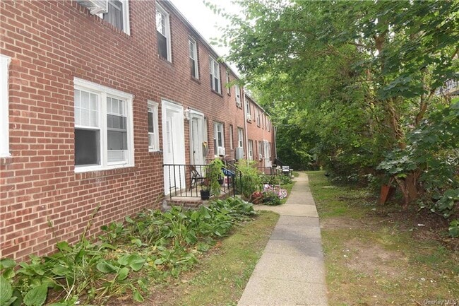 Building Photo - 101 Carpenter Ave