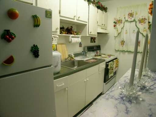 Foto del interior de la unidad - 704 NE 8th St