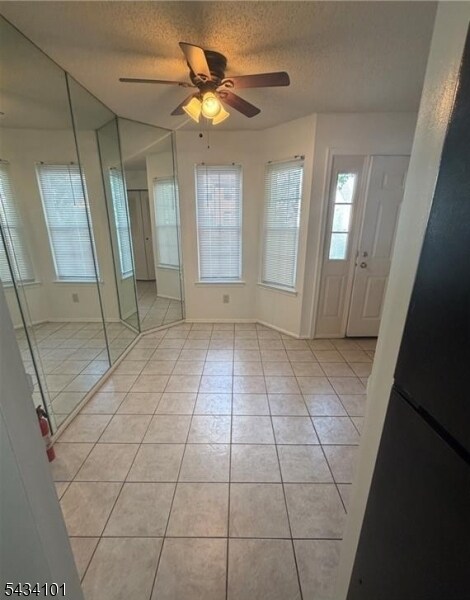 Building Photo - 2513 Lighthouse Ln