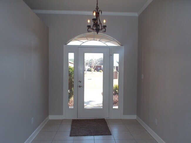 Foto del edificio - Spacious Pace Home with Office, Fireplace ...