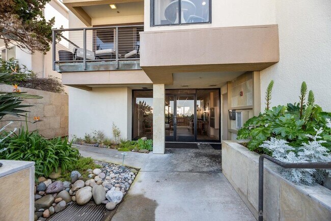 Building Photo - 457 Coast Blvd