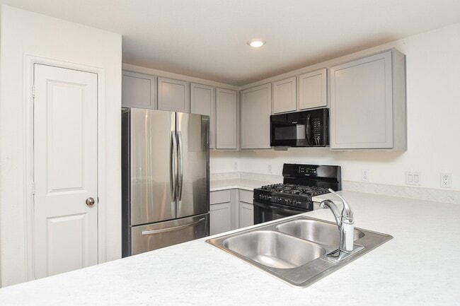 Foto del edificio - 24234 High Country Dr