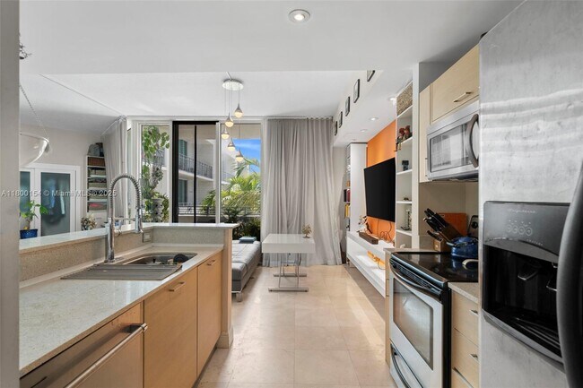 Foto del edificio - 350 NE 24th St