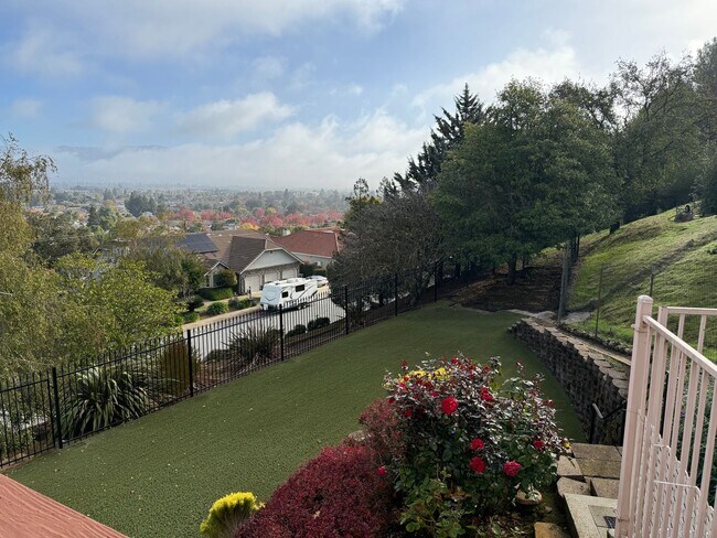 Foto del edificio - Morgan Hill Foothills Home