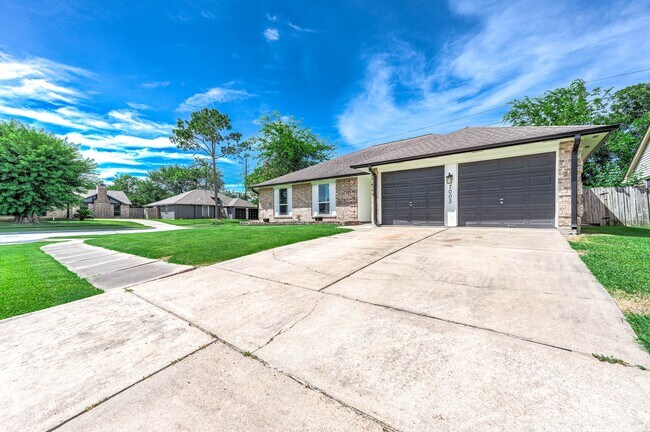 Foto del edificio - 7003 Buchanan Dr