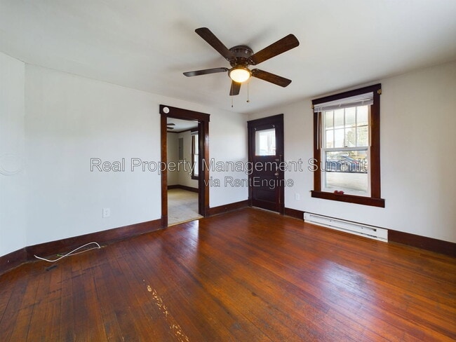 Building Photo - 2408 Poplar St