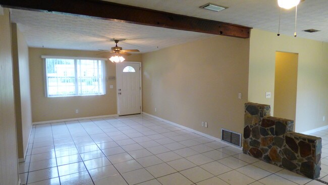 Building Photo - 10478 Tulsa Rd