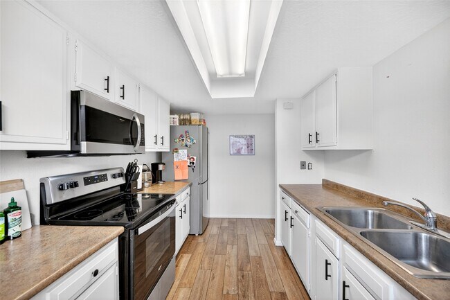 Foto del edificio - 6975 Chasewood Dr