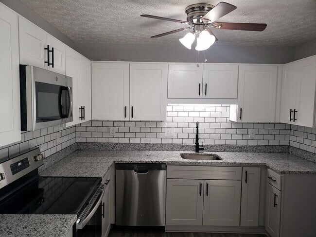 Foto del edificio - 2550 Augusta Blvd - 202