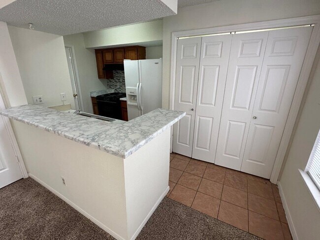 Foto del edificio - 2300 Old Spanish Trl