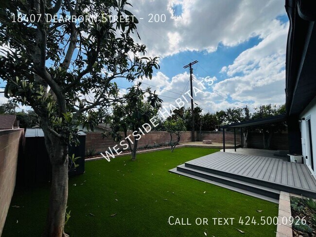 Building Photo - 18407 Dearborn - Gorgeous, fully renovated...