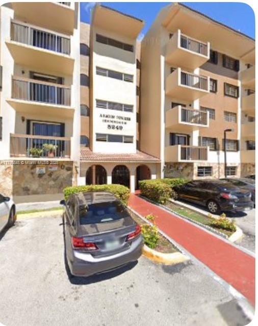 Foto del edificio - 5249 NW 7th St