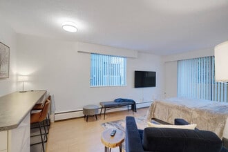 Building Photo - 1855 W 2nd Ave