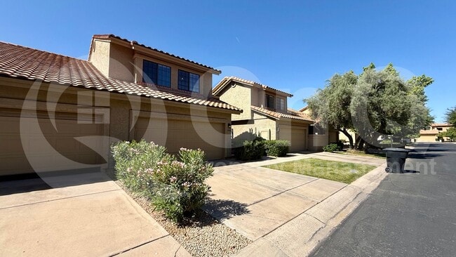 Building Photo - 7933 E Pepper Tree Ln