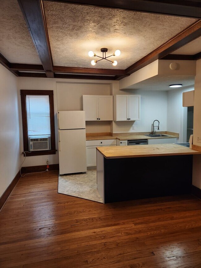 Foto del edificio - 524 N 50th St