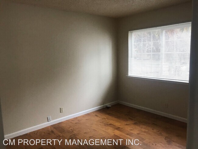 Building Photo - 1146 Carlsbad Dr