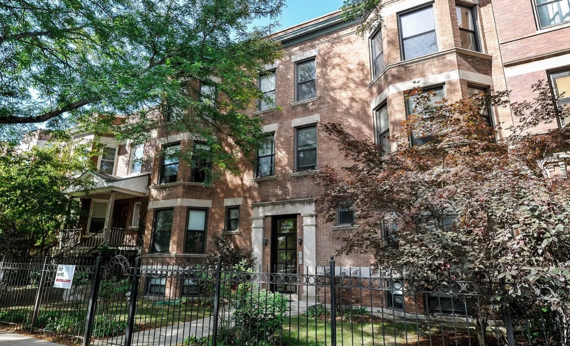 Primary Photo - 1420 W Carmen Ave