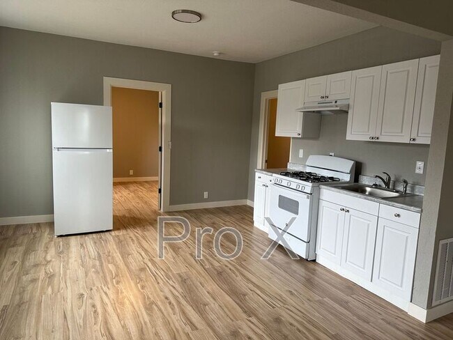 Foto del edificio - 125-127 S Connor Ave