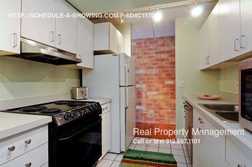 Building Photo - 2022 Saint Johns Ave