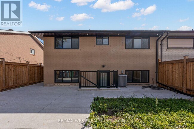 Photo du bâtiment - 152 Clarence St