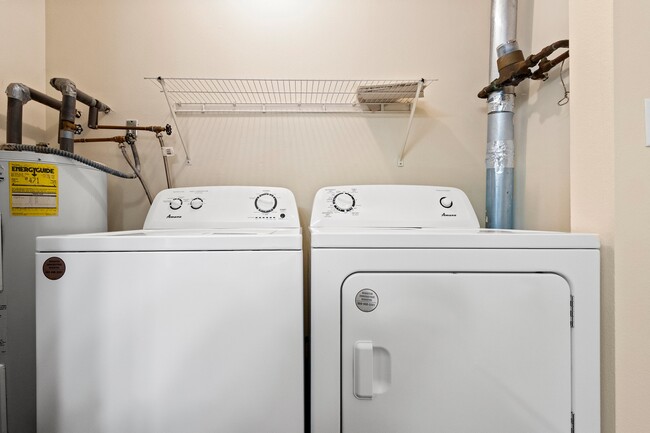 Building Photo - Bonduel Estates