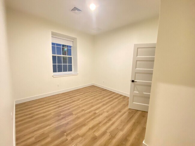 Interior Photo - One Park Apartments