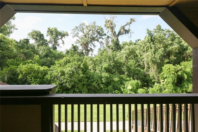 Foto del edificio - 345 Forestway Cir