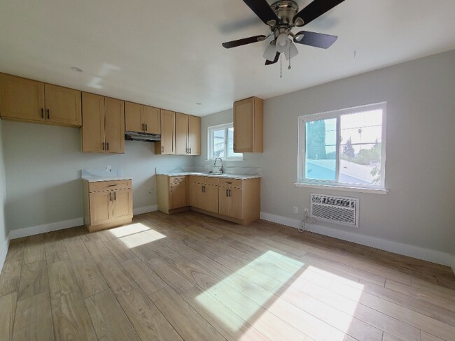 Foto del edificio - 14248 Gilmore St