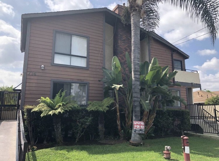 Foto del edificio - 714 E Acacia Ave