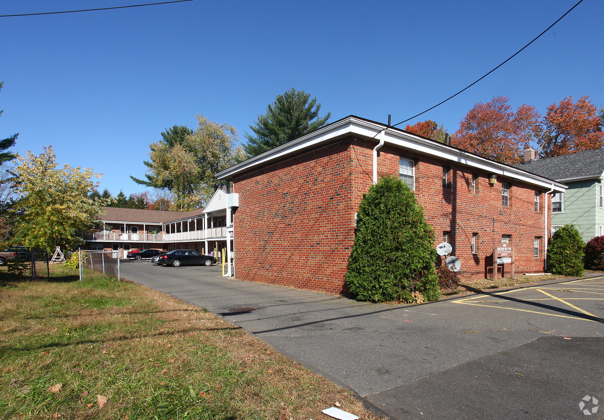 Primary Photo - Boulevard West