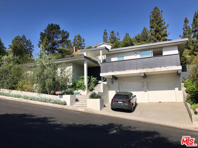 Primary Photo - 2448 Arbutus Dr